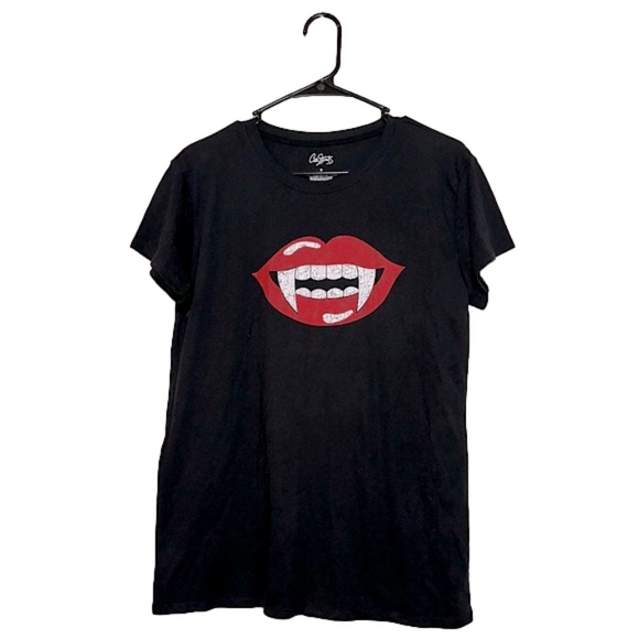 City Streets Tops - CITY STREETS Black T-Shirt with Smiling Red Vampire Lips and Teeth
